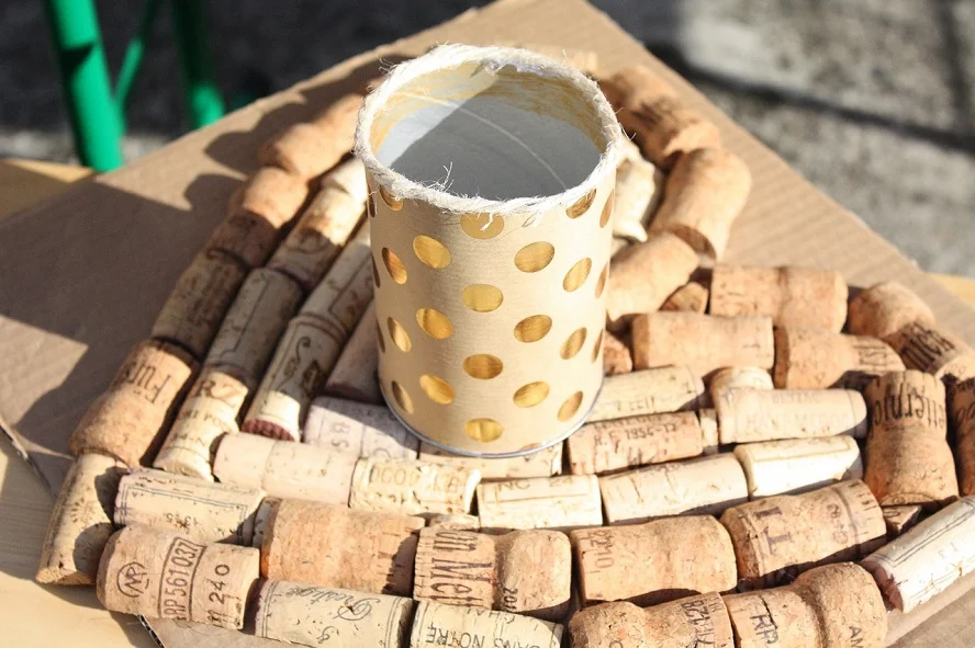 Upcycled cork mat as a DIY home decor renovation idea